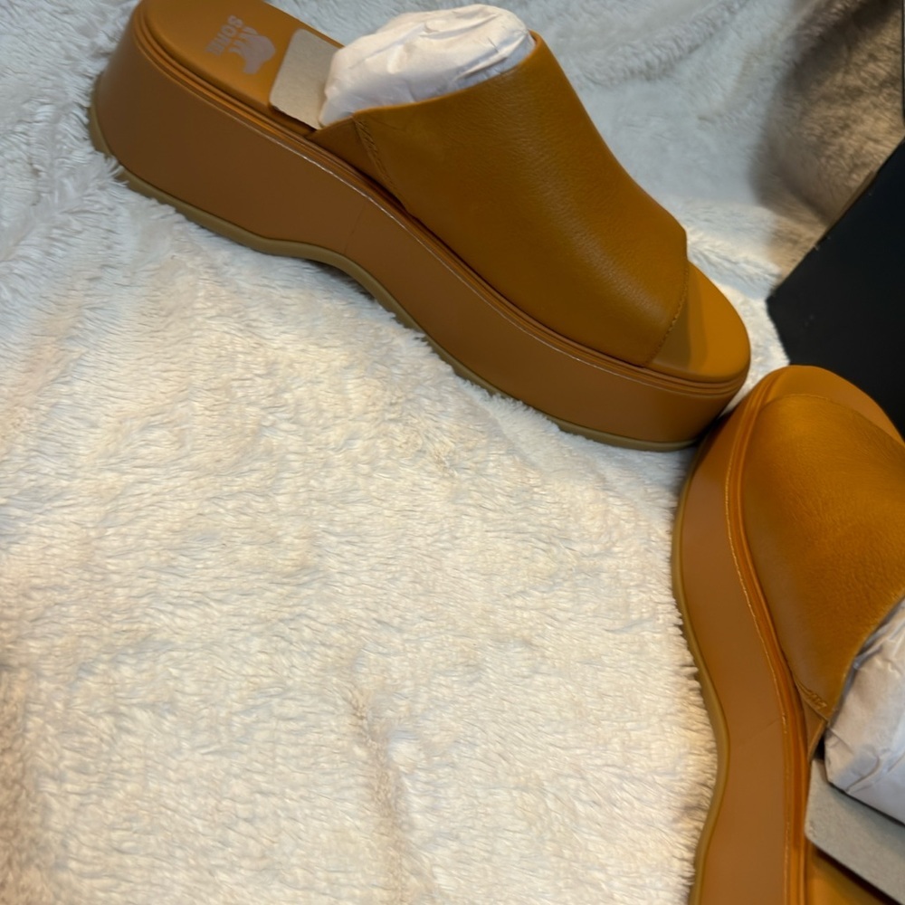 Sorel Women's Dayspring™ Slide Sandal, Canyon Gold, Gum, 10.5- New in Box - Picture 11 of 14